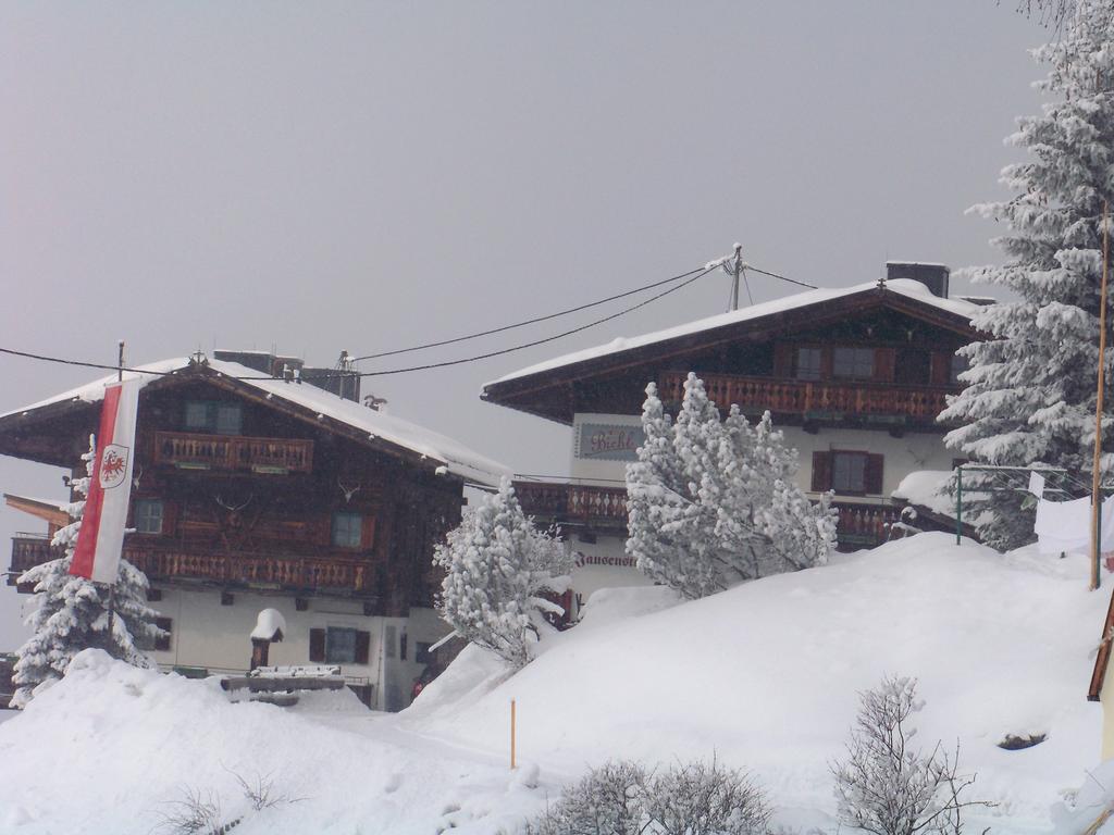 Gaestehaus Bichl Umhausen Bagian luar foto