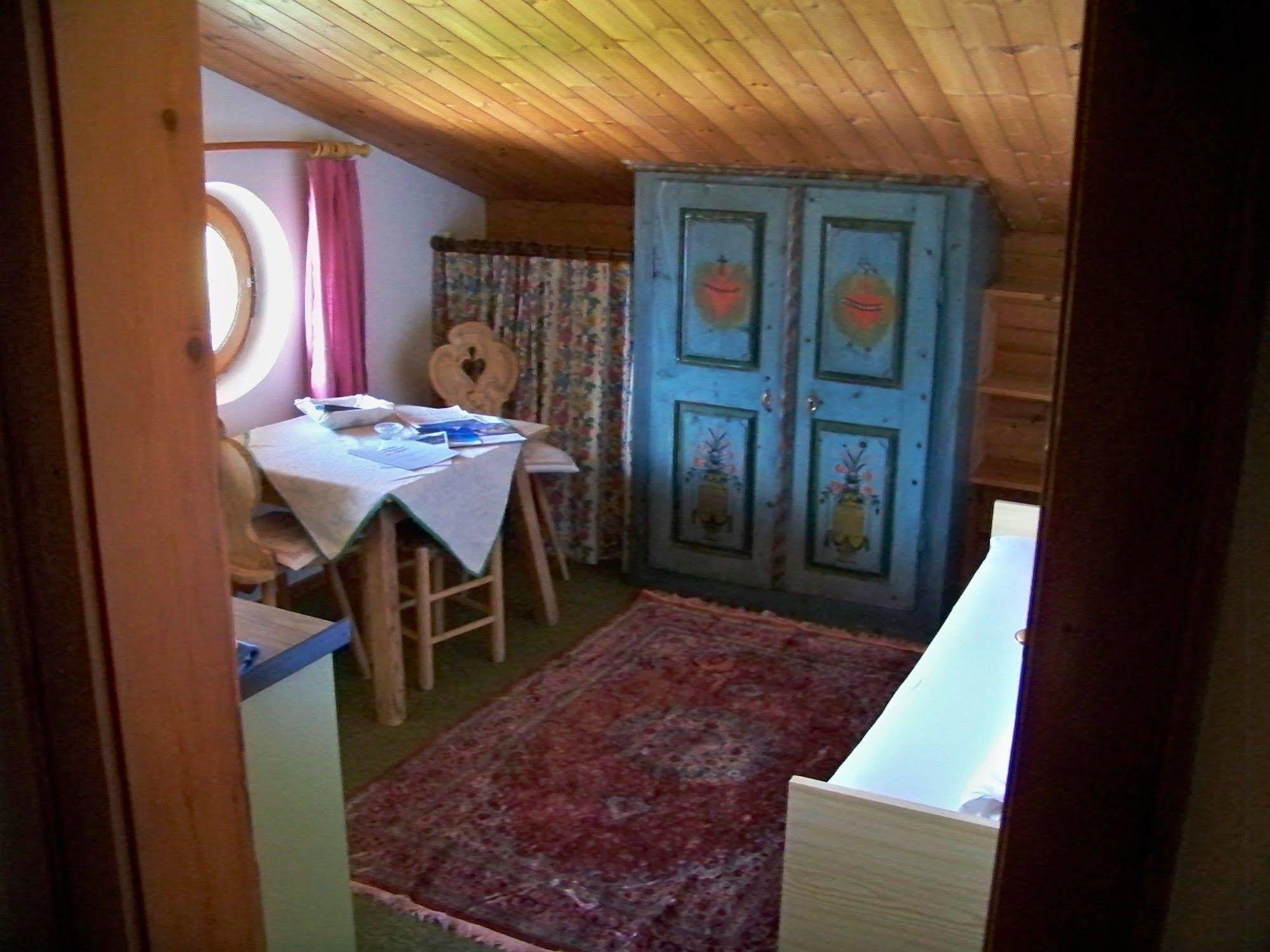 Gaestehaus Bichl Umhausen Bagian luar foto