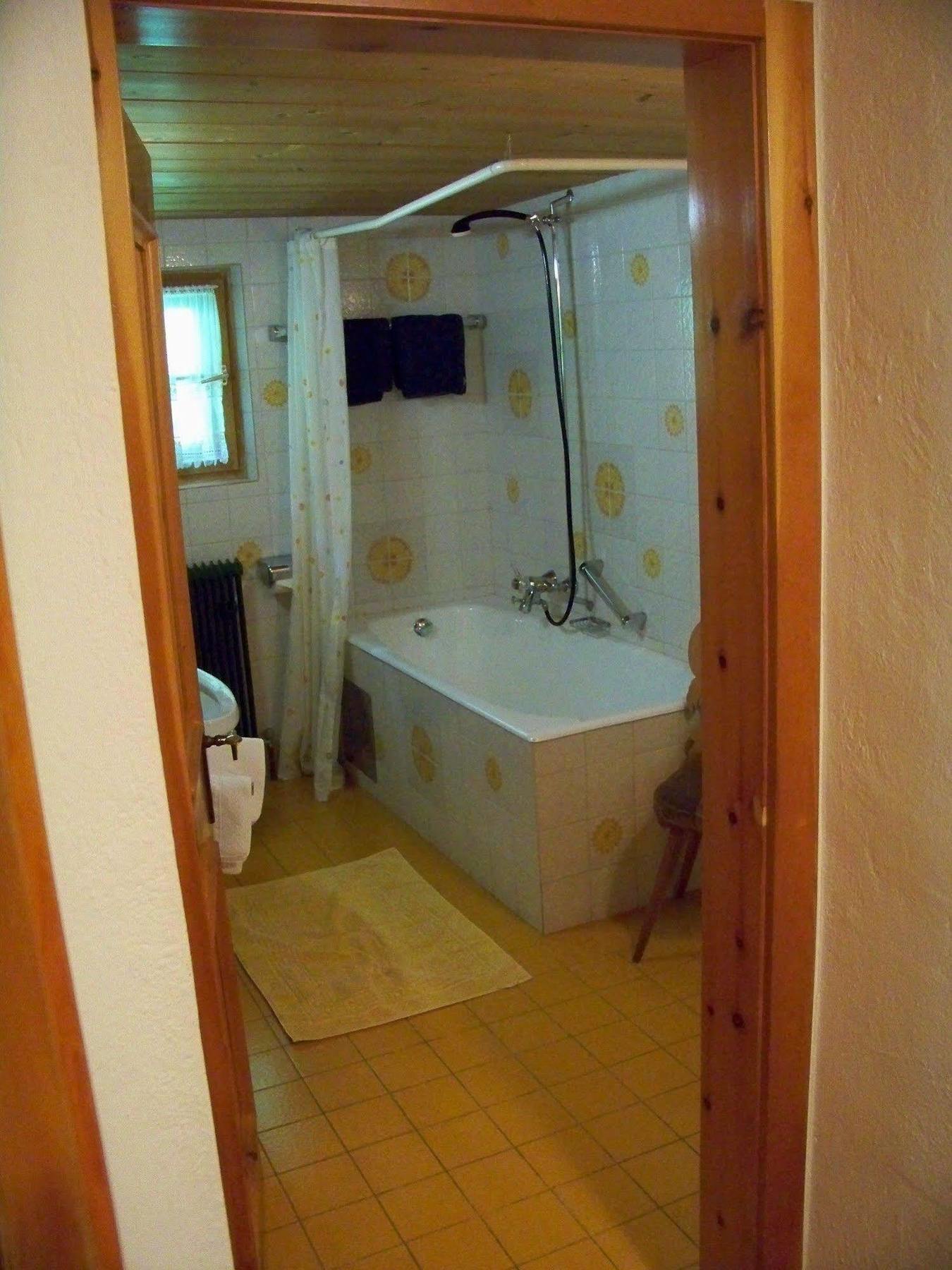 Gaestehaus Bichl Umhausen Bagian luar foto