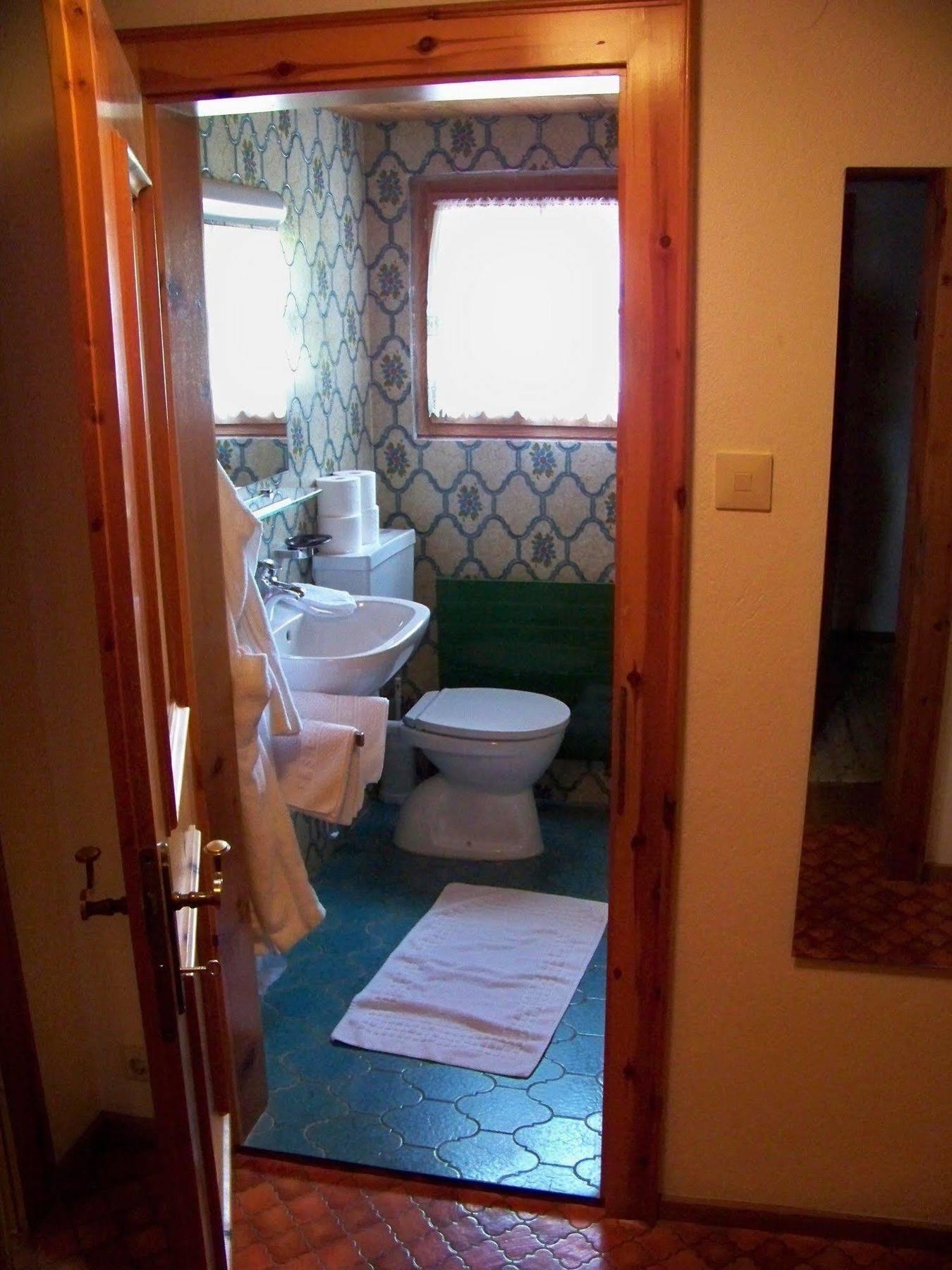 Gaestehaus Bichl Umhausen Bagian luar foto