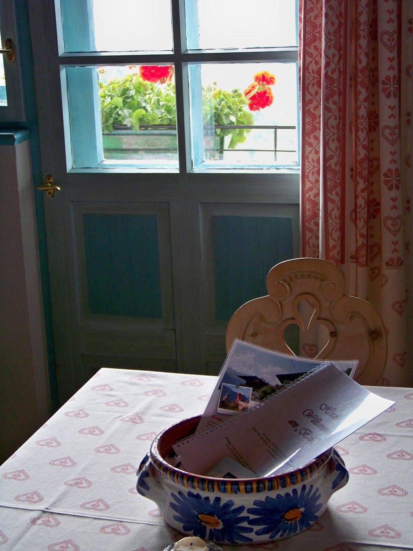 Gaestehaus Bichl Umhausen Bagian luar foto